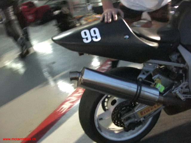098